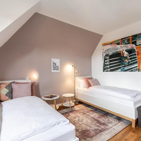 Primera Zimmer Mit Gemeinschaftsbad Зинген Екстериор снимка
