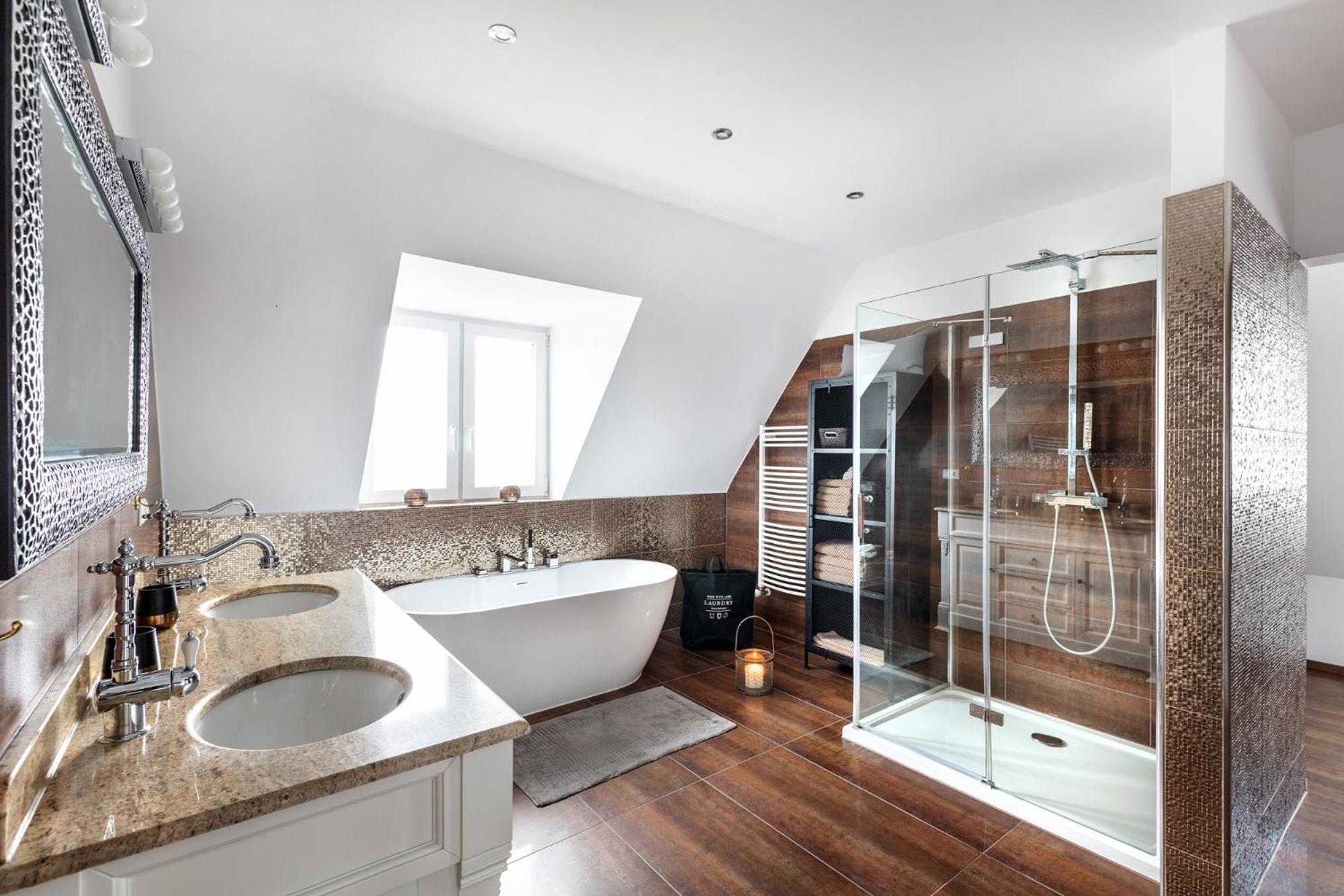 Primera Zimmer Mit Gemeinschaftsbad Зинген Екстериор снимка